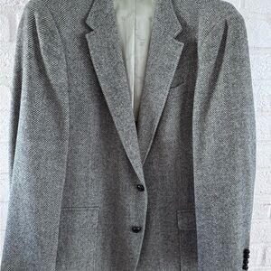 Men's Gray Wool Herringbone Tweed Blazer